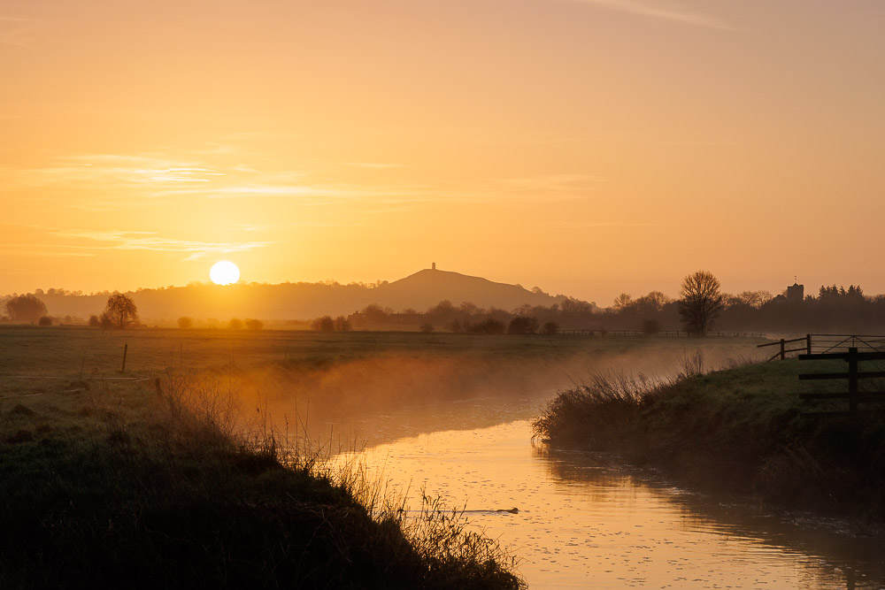 River Brue at Dawn - Nr Westhay, Somerset, UK. ID JB_9323